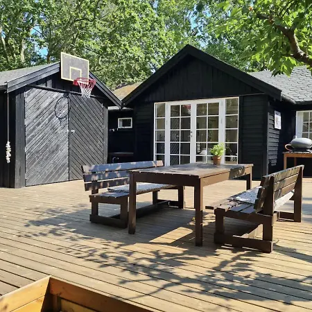 Charming Summerhouse In Korshage's Wild Nature Rorvig