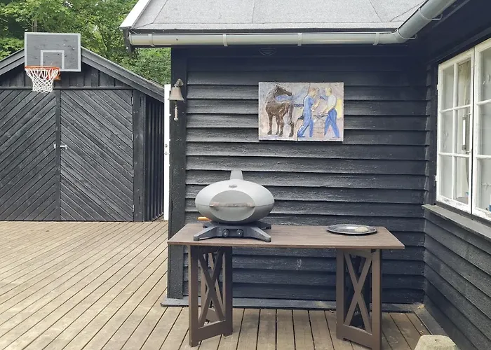 Charming Summerhouse In Korshage's Wild Nature Rørvig